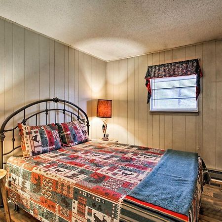 Quiet Cabin With Mountain Views About 3 Mi To 蓋特林堡 外观 照片